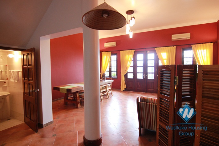 Gorgeous water-viewed house for rent in Tay Ho, Hanoi